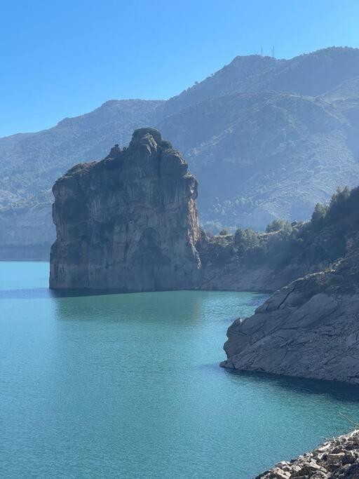 Coqueto Estudio Junto A Sierra Nevada 圭哈尔谢拉 外观 照片